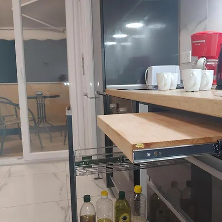 Shopping,airport,parking,ring Road 100sqm Comfort Apartmán *